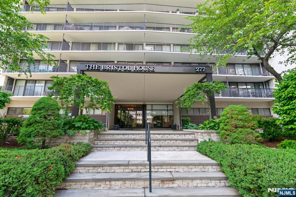277 Prospect Avenue 8D
