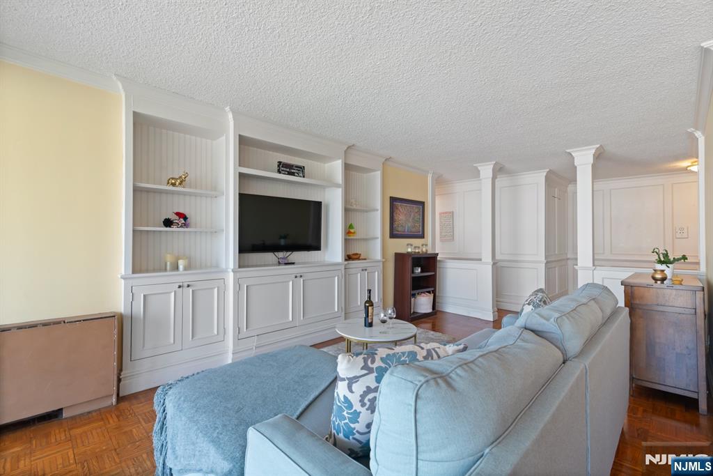 277 Prospect Avenue 8D