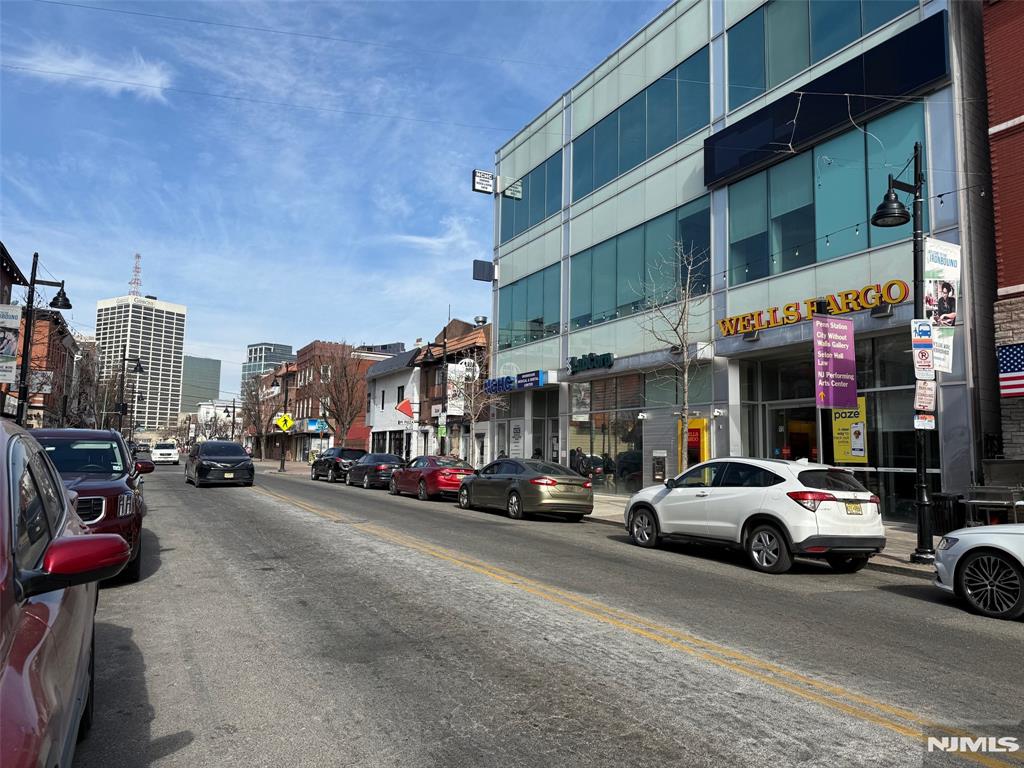 98-100 Ferry Street