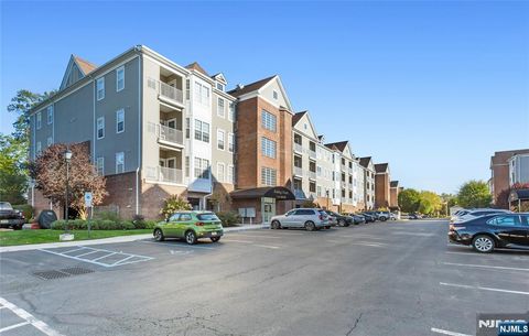 259 Cory Lane Elmwood Park NJ 07407