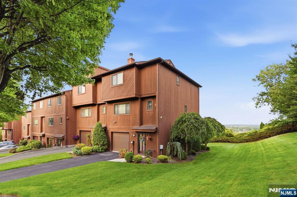 88 Metro Vista Drive