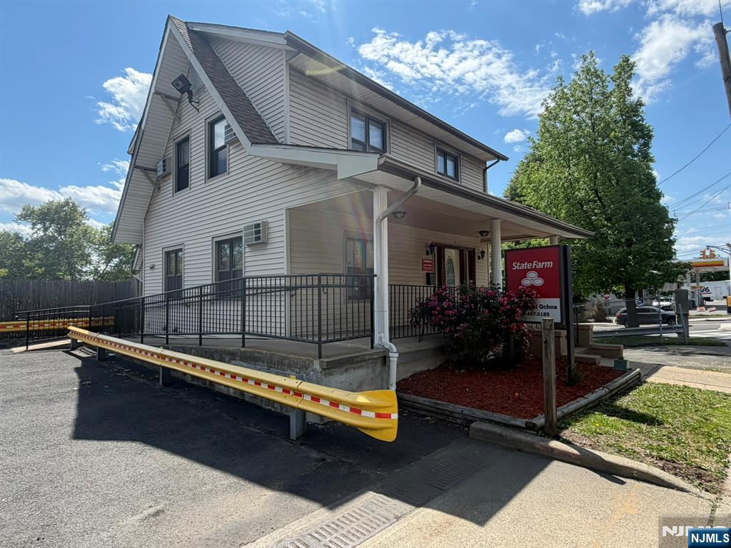 17 Winant Avenue