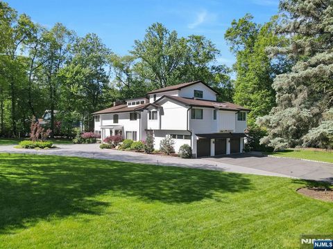 24 Partridge Run Montvale NJ 07645