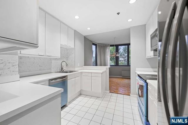 100 Carlyle Drive 5D-N