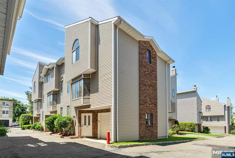 Photo of 125 Roosevelt Place, Palisades Park, NJ 07650 (MLS # 26019462)