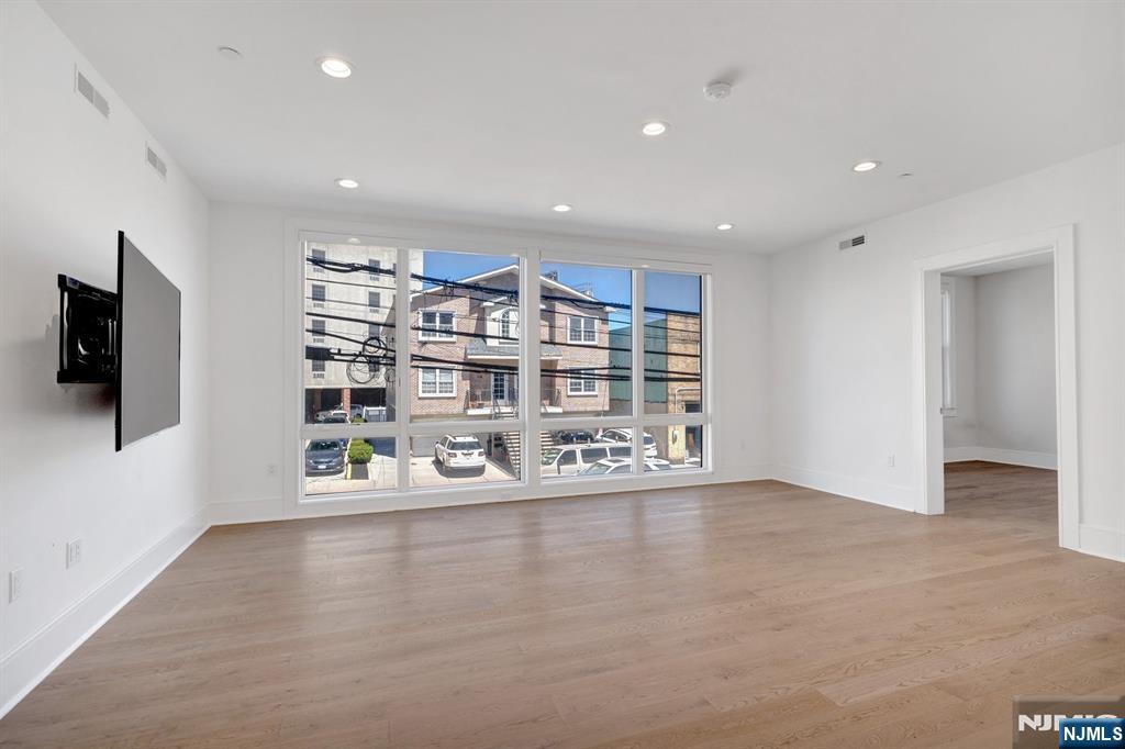 209-211 Hack Plk Road 2A