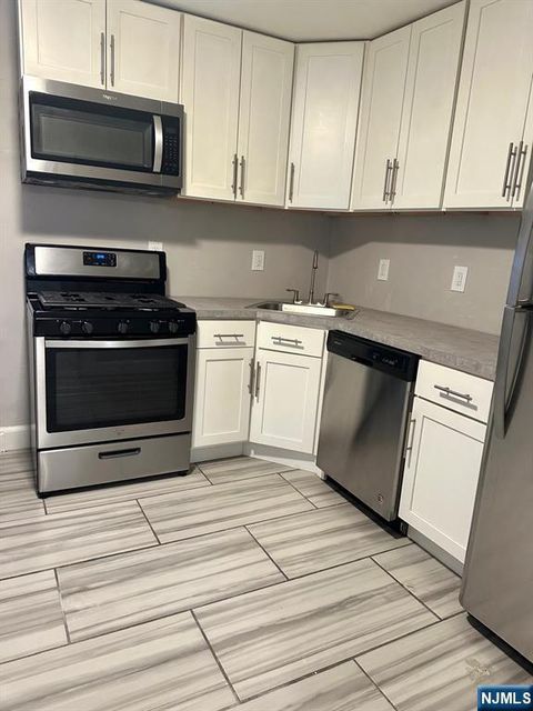Photo of 82 Mission ST #1L, Montclair, NJ 07042 (MLS # 26020467)