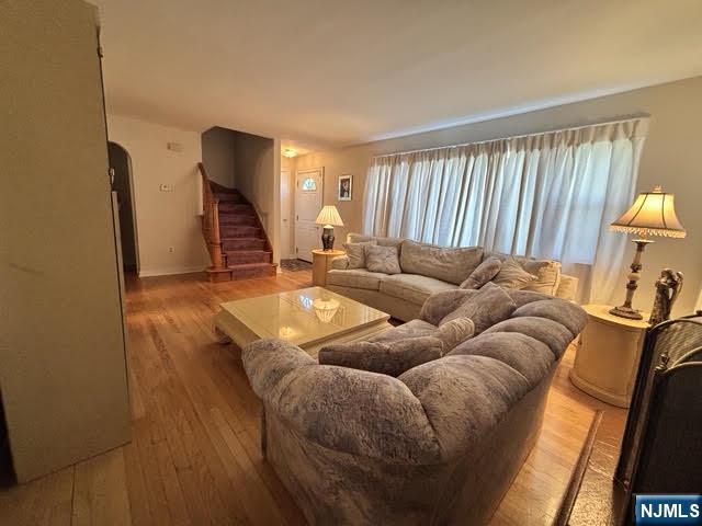 19 Debaun Avenue