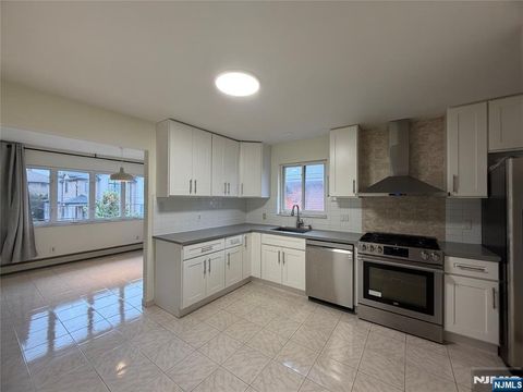 Photo of 1622 John St #2, Fort Lee, NJ 07024 (MLS # 26011354)