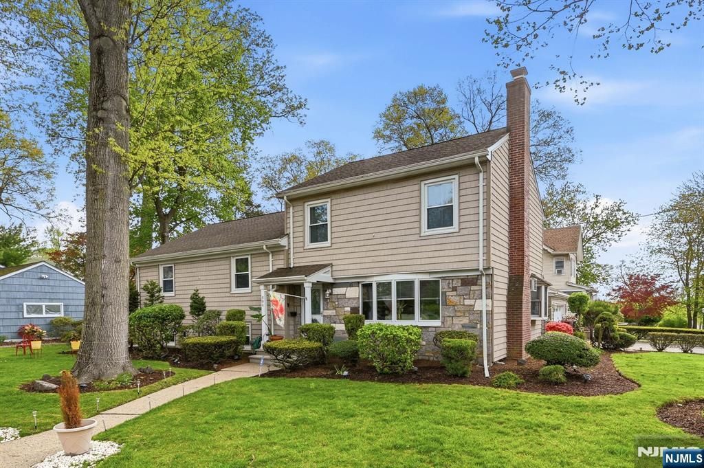 Photo of 404 Prospect Avenue, Oradell, NJ 07649 (MLS # 26014024)