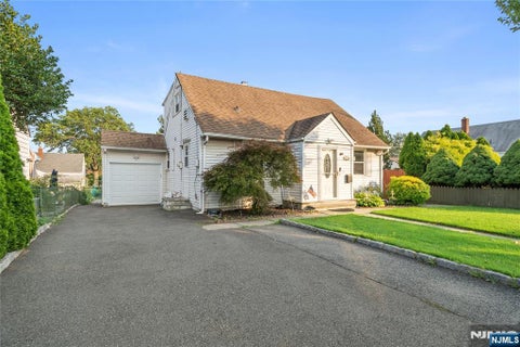 Photo of 109 Maple Hill Road, Clifton, NJ 07013 (MLS # 26034372)