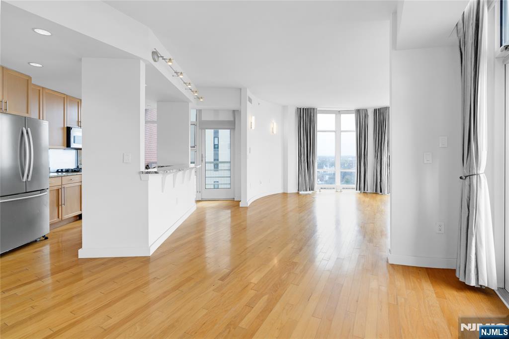 20 Livingston 901
