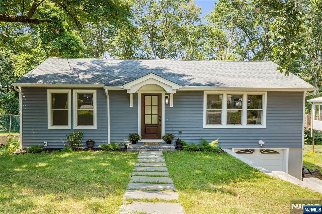 13 Ridge Place