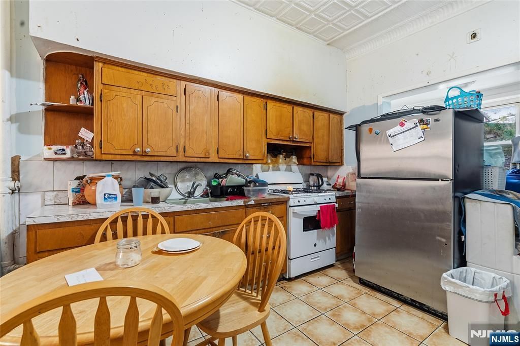 Photo of 6307 Dewey Avenue, West New York, NJ 07093 (MLS # 25043671)