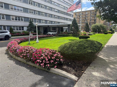 Photo of 280 Prospect Avenue #5N, Hackensack, NJ 07601 (MLS # 26035963)