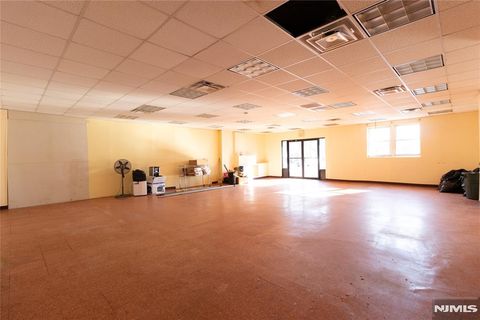 Photo of 398 S Livingston Avenue, Livingston, NJ 07039 (MLS # 26006145)