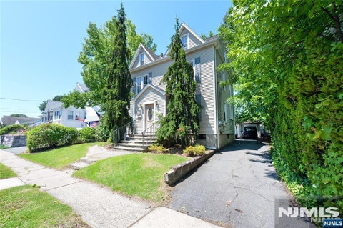 Photo of 209 Merritt AVE #2, Bergenfield, NJ 07621 (MLS # 26041232)