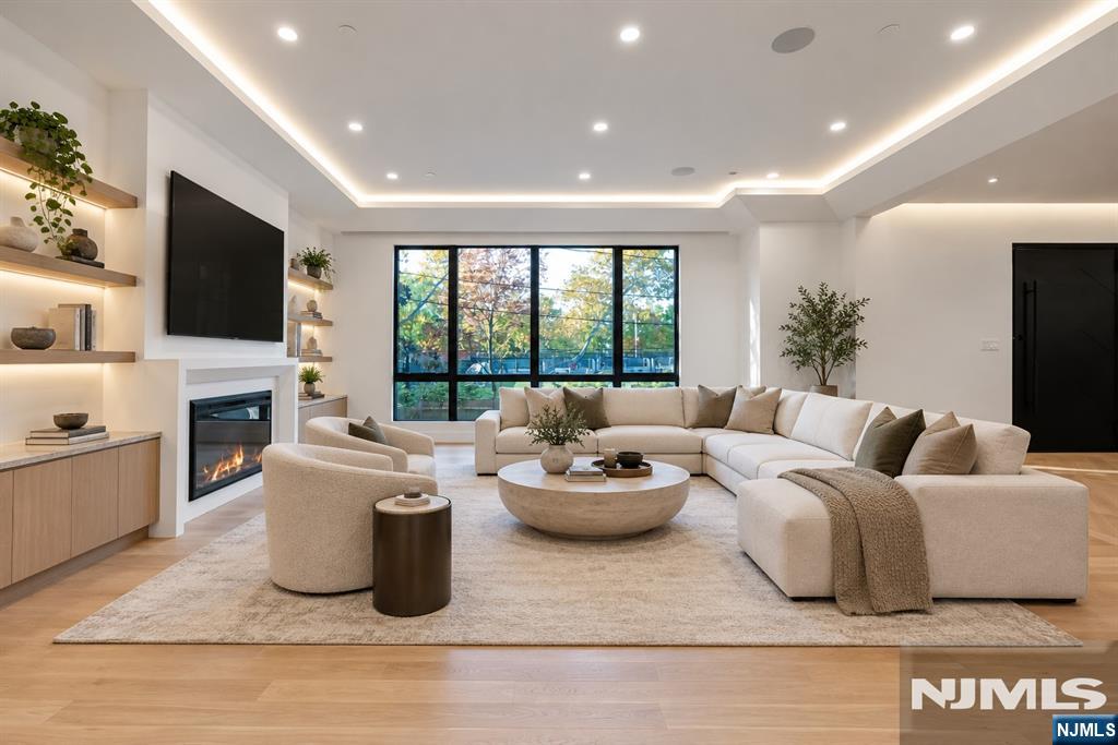 10 Williams Terrace