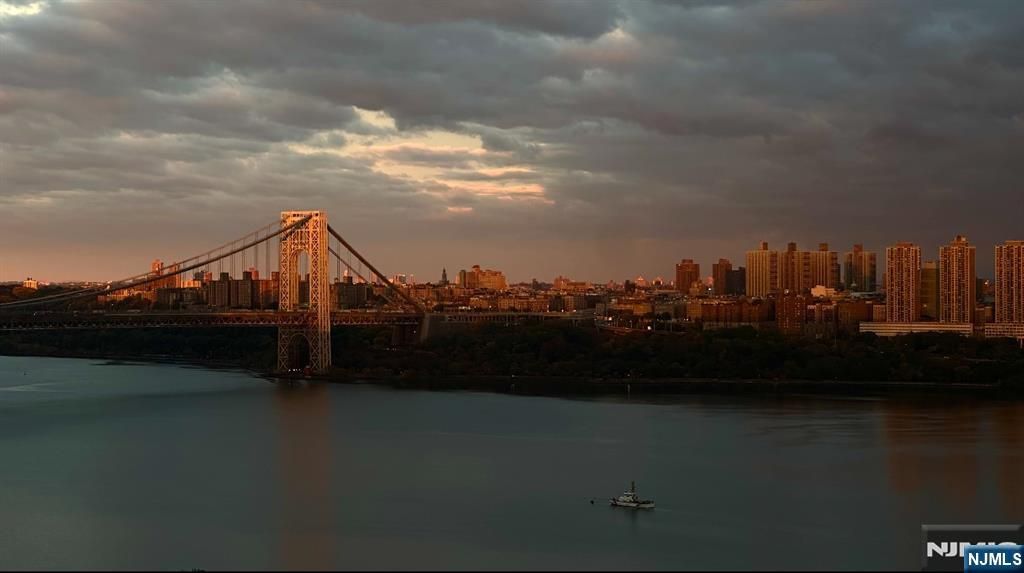 Photo of 5 Horizon Road #1208, Fort Lee, NJ 07024 (MLS # 25037054)