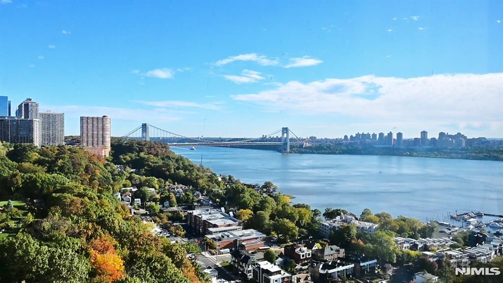 Photo of 5 Horizon Road #1208, Fort Lee, NJ 07024 (MLS # 25037054)