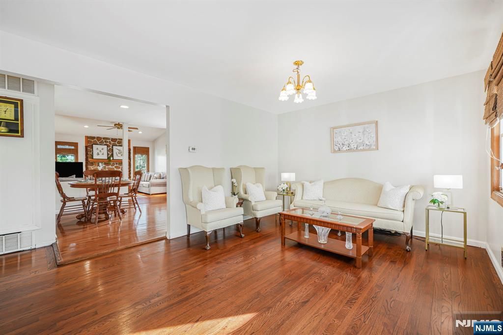 Photo of 94 Barbara Drive, Pompton Lakes, NJ 07442 (MLS # 26014884)