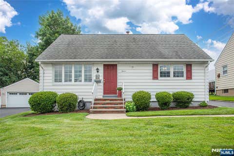 Photo of 11 Susan Court, Clifton, NJ 07012 (MLS # 26030417)