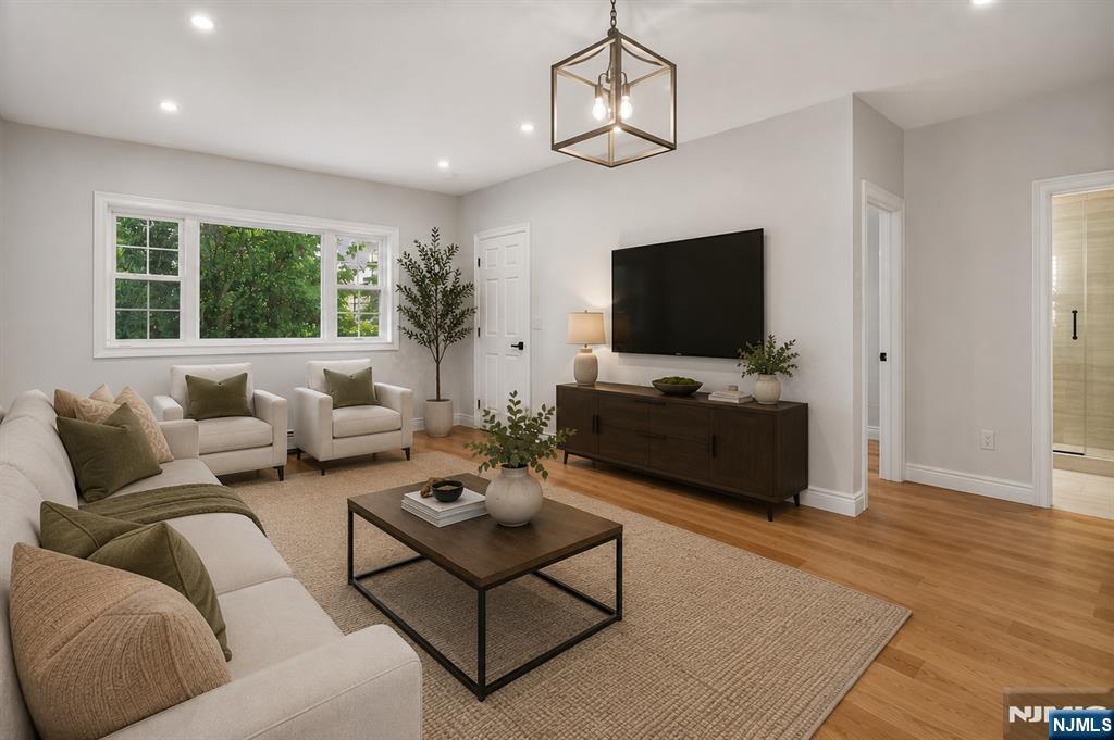 15 Morrissee Avenue