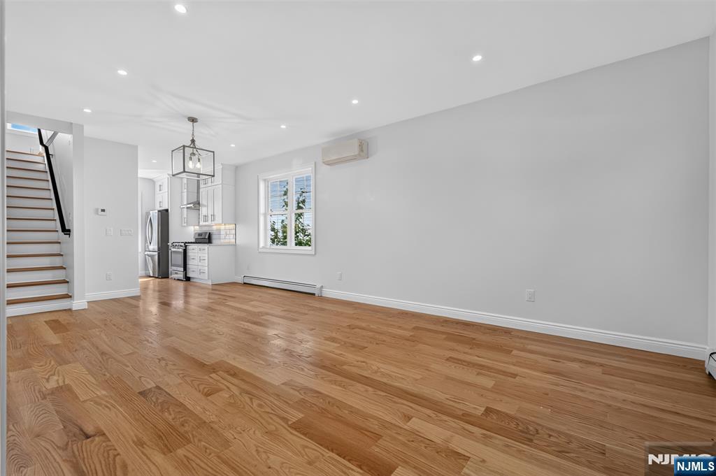 15 Morrissee Avenue