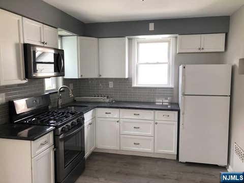 Photo of 166 Carmita Ave #2, Rutherford, NJ 07070 (MLS # 26028419)