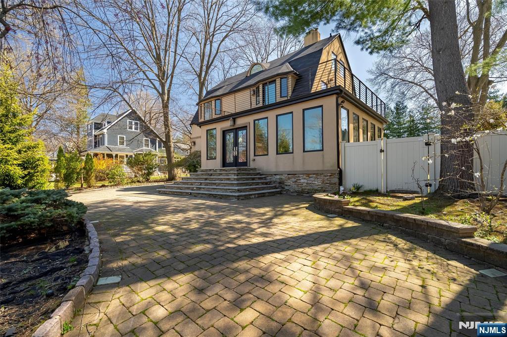 165 Leonia Avenue