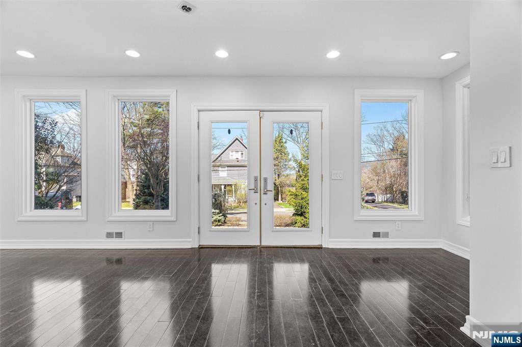 165 Leonia Avenue