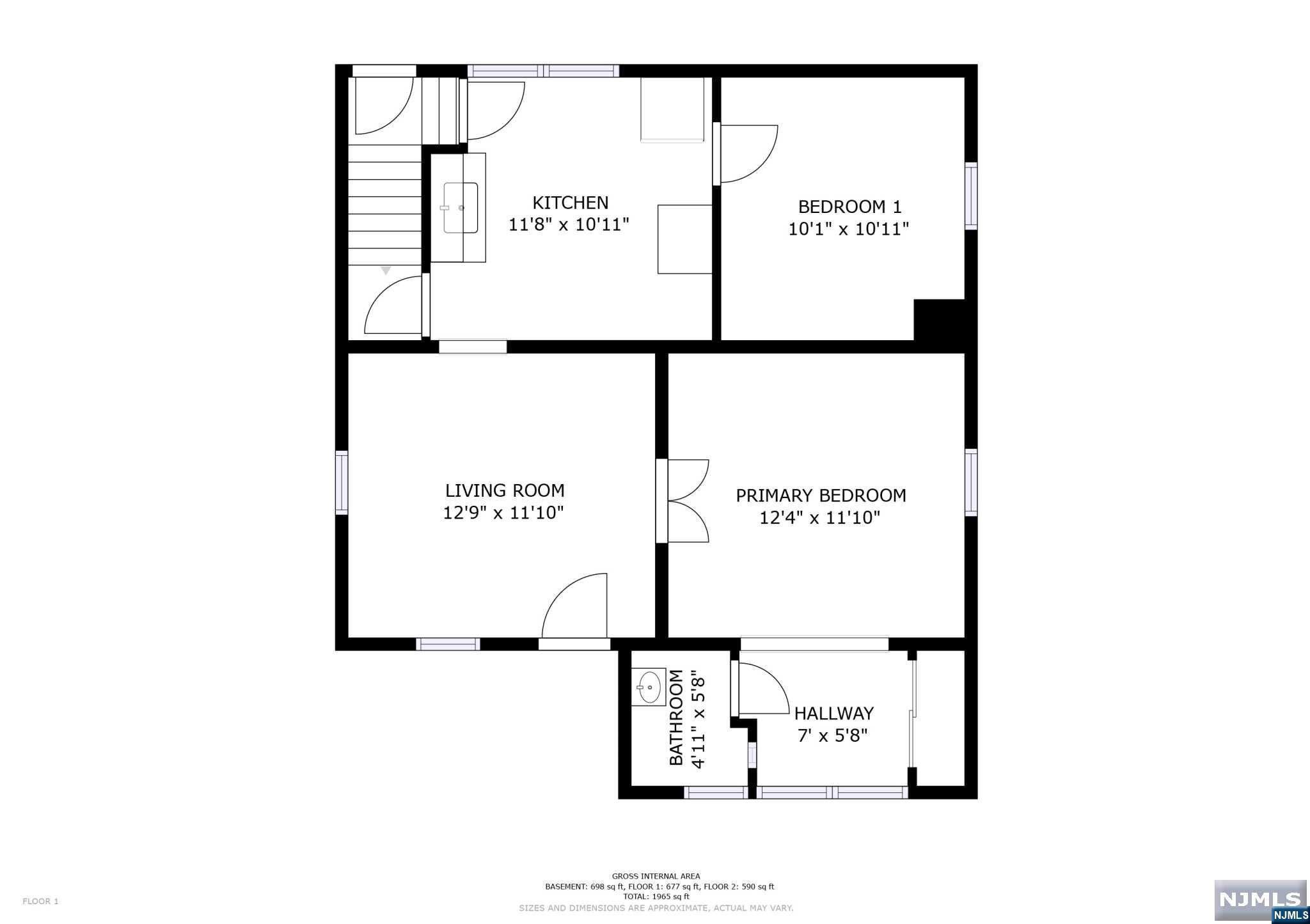 Main image without alt text