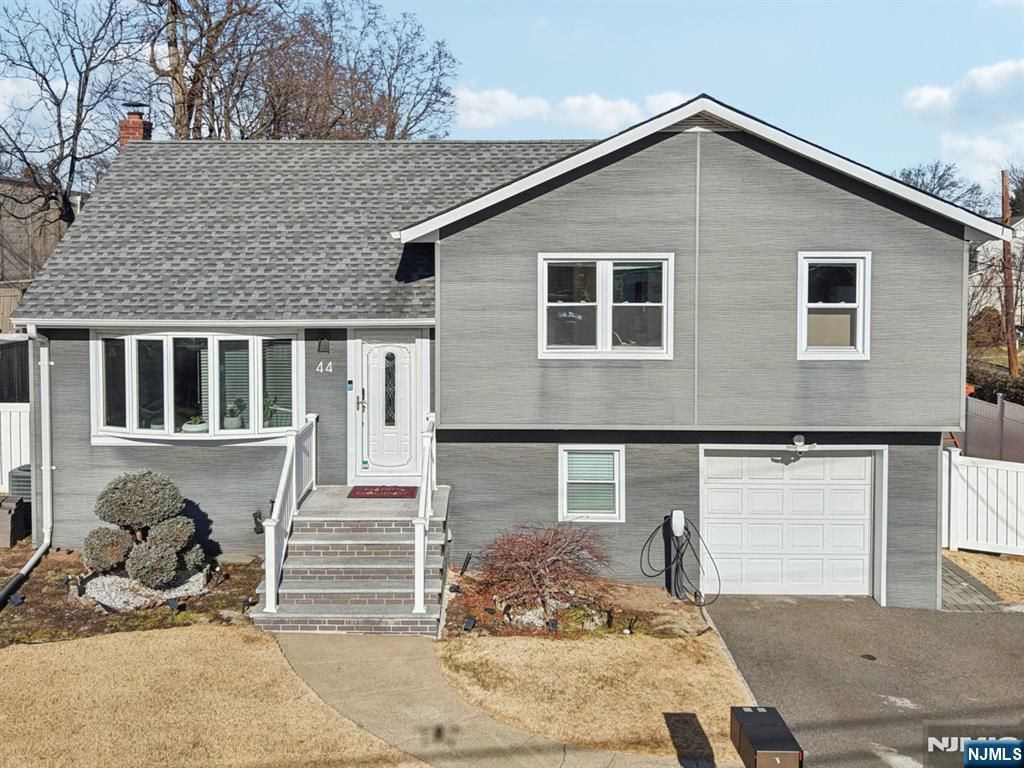 Photo of 44 Richard Court, River Edge, NJ 07661 (MLS # 26003220)