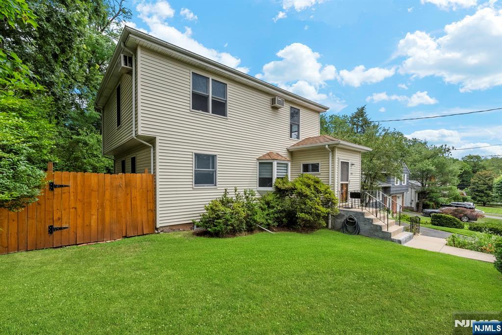 169 River Edge Road