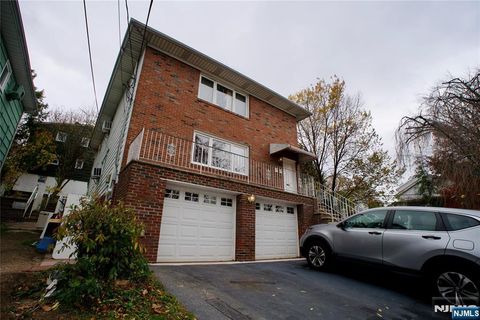 Photo of 524 Studio #1, Ridgefield, NJ 07657 (MLS # 25040798)