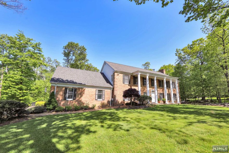 This is the home you have been waiting for!Absolutely nothing to do except unpack at this spectacular 6 bedroom home renovated in 2018 from top to bottom located in a multi million dollar neighborhood of Franklin Lakes.This move in ready home boasts an open floor plan with a sleek modern vibe, high ceilings & gleaming hardwood floors.Drop dead stunning Salerno gourmet kitchen w/sliding glass doors to trex deck and epic rear grounds.Great rm w/fireplace & (3) sets of sliding doors perfect for outdoor entertaining.Additional En Suite and well designed mud rm w/access to deck.Upstairs finds an incredible owners suite w/dressing area,LUXE bath & laundry.Four additional generous bedrooms + gorgeous marble bath.Enormous walk out lower level provides additional multi functional space w/full bath, kitchenette, two additional rooms & access to rear oasis.Rear yard has lush landscaping, mature trees perfect for relaxing & entertaining.Finally you can have it all..