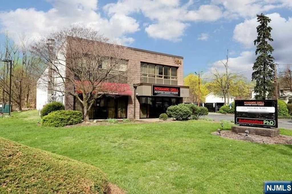 Photo of 164 Franklin Turnpike #1, Mahwah, NJ 07430 (MLS # 25039496)