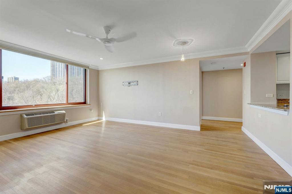 100 Old Palisade Road 906