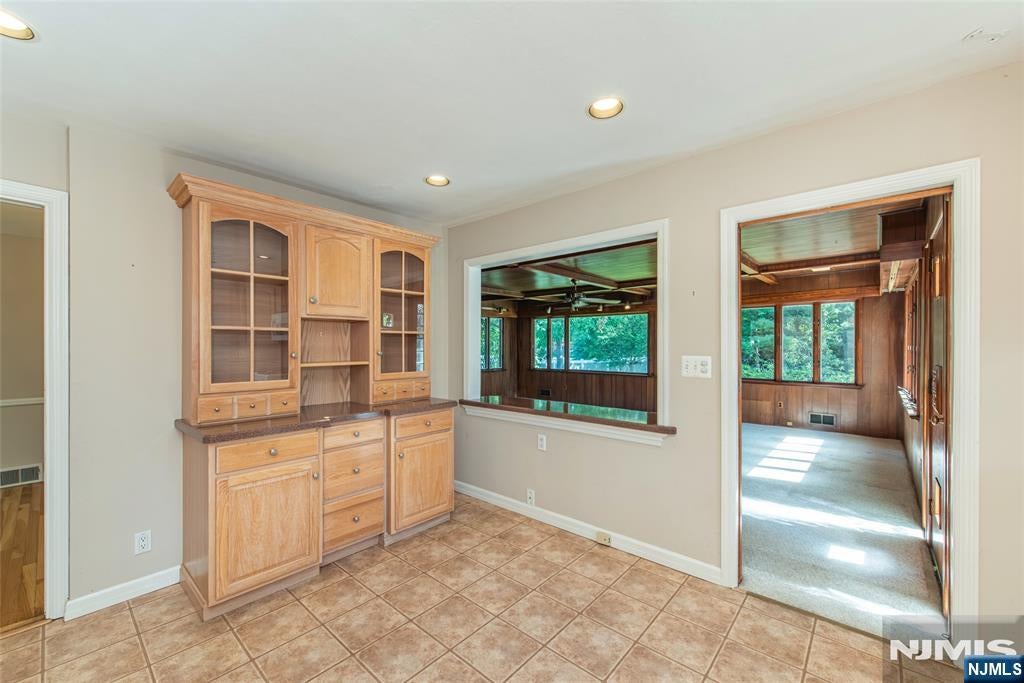 10 Fernwood Drive