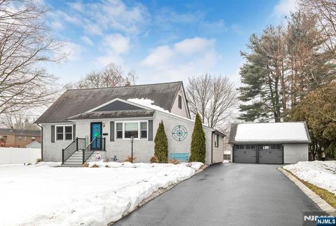 19 Colfax Drive Pequannock Township NJ 07440