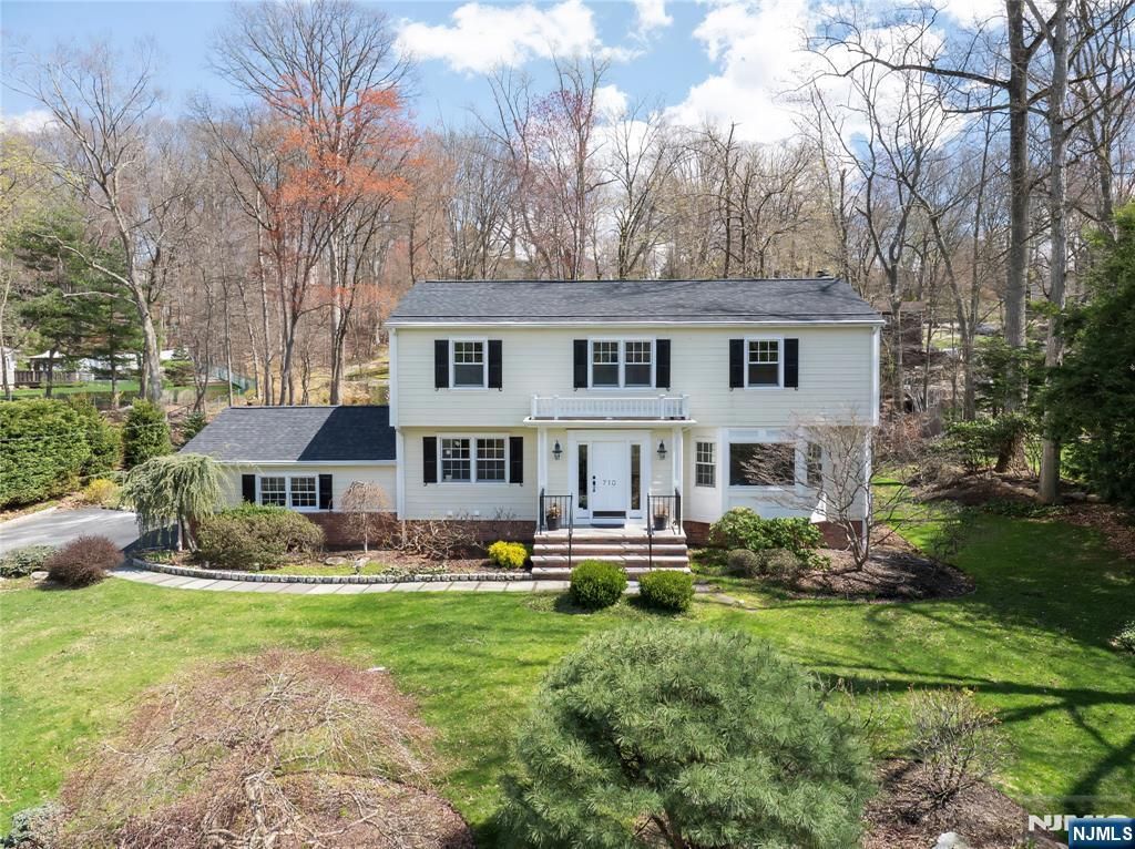 Photo of 710 Tulip Place, River Vale, NJ 07675 (MLS # 26011978)