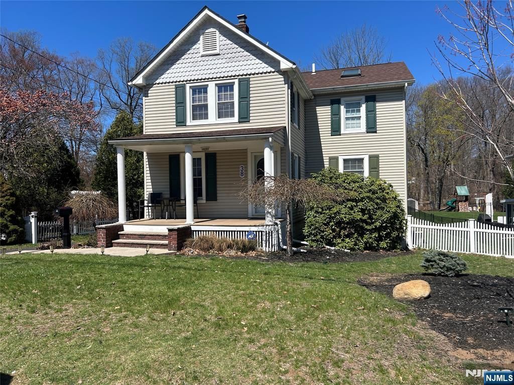 Photo of 38 Maple Avenue, Westwood, NJ 07675 (MLS # 26011576)