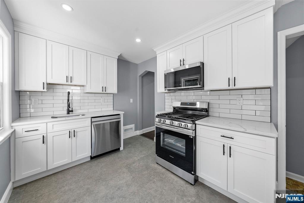 328 Birchwood Road