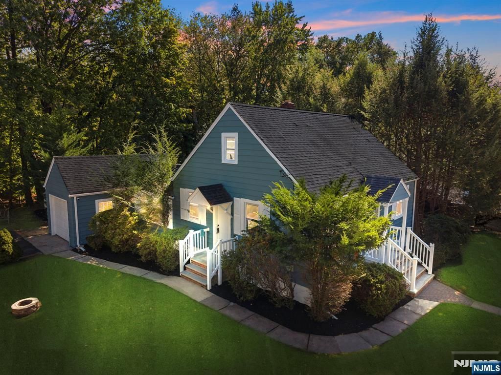 Photo of 328 Birchwood Road, New Milford, NJ 07646 (MLS # 25030900)