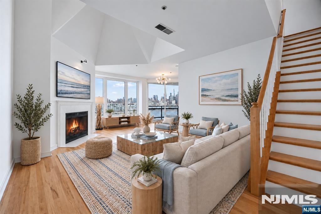 600 Harbor Boulevard 1019