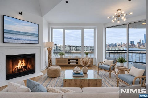 Photo of 600 Harbor Boulevard #1019, Weehawken, NJ 07086 (MLS # 26039271)