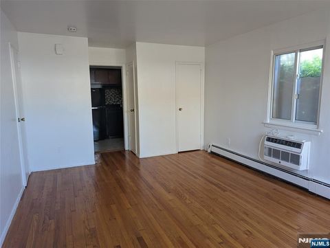 Photo of 1599 Bergen Blvd #4, Leonia, NJ 07605 (MLS # 25035607)