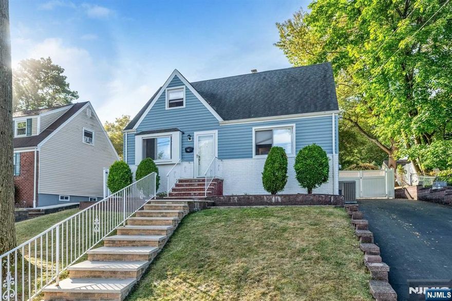 Amazing opportunity to own this single family home located within a close proximity to NYC, parks, schools and major highways! First floor features a living room, dining room, kitchen, 2 bedrooms and full bathroom. Second floor offers additional 2 bedrooms. Full finished basement great as a family room. Central A/C and forced hot air, hardwood floors throughout the first floor. Beautiful and private backyard!