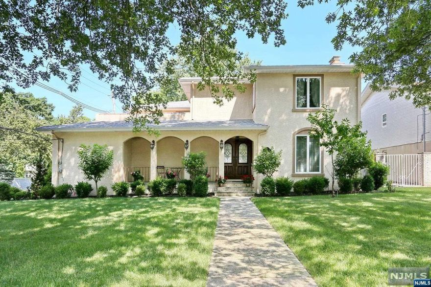 UNIQUE, UPDATED WITH ELEGANCE AND CHARM 5BEDRMS 4.5BATH LOCATED AT CONVENIENT LOCATION IN ENGLEWOOD CLIFFS. THIS HOME FEATURES A 2 STORY ENTRY FOYER, RENOVATED MODREN EAT-IN GOURMET KITCHEN. SLIDING DOOR TO LARGE PATIO WITH FENCED PRIVATE BACKYARD. BR/DEN WITH FULL BTH. UPSTAIRS, PRIMARY SUITE WITH FULL BTH/BEAUTIFUL TUB AND SEPERATE SHOWER, WELL ORGANIZED LAUNDRY RM, BR,BR, FULL BTH, JUNIOR SUITE/FBTH. FINISHED BASEMENT, RADIANT HEAT, WALKING DISTANCE TO BUS FOR NYC AND PARK.