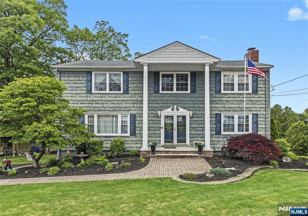 41 Morse Avenue, Butler Borough, New Jersey - 4 Bedrooms  
3 Bathrooms  
10 Rooms - 